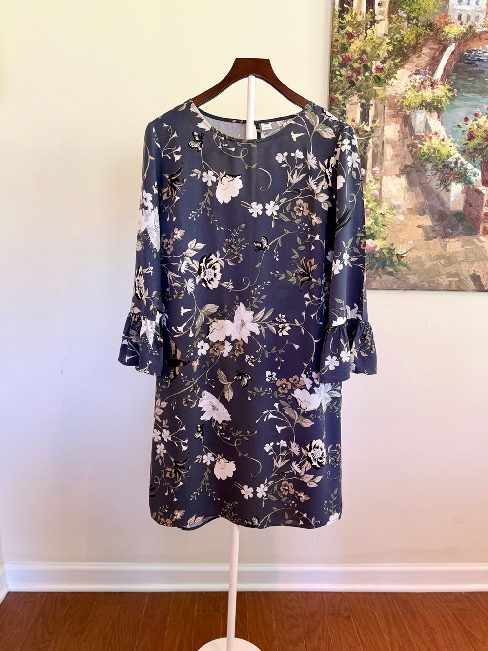 Old Navy Gray Floral Sheath Dress 3/4 Bell Sleeve Lightweight Medium